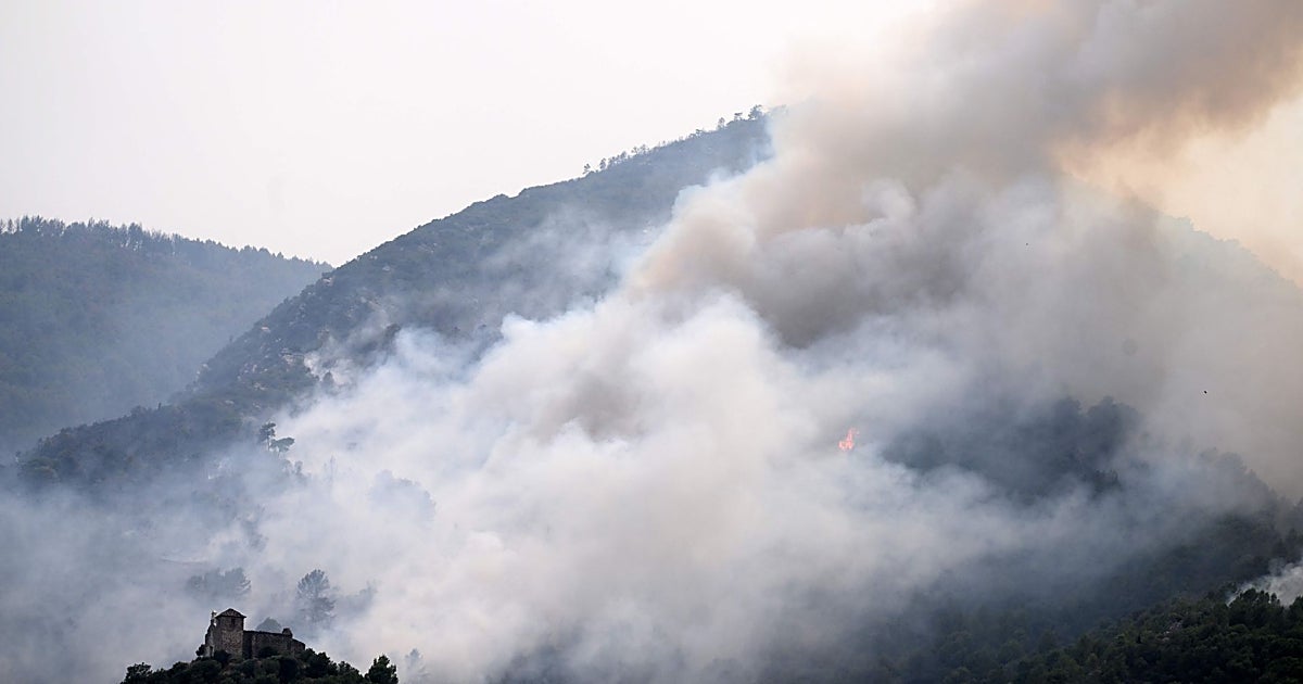 La inversión térmica, aliada y enemiga para controlar el incendio de la Vall d Uixó