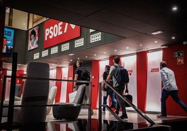 El juez pide información de cuentas bancarias del PSOE, de Zarrías y del abogado Ismael Oliver para saber si el partido pagó a Leire a través de terceros