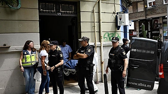 Detenido un hombre de 39 años por la muerte de su pareja de 27 en Santander