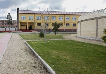 Una pelea entre varios internos en el Zambrana deja dos vigilantes de seguridad heridos