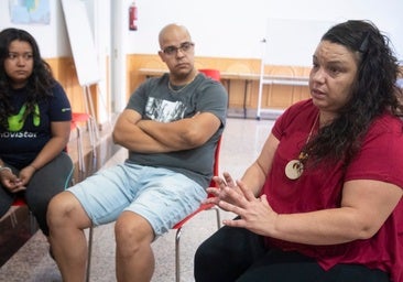 El limbo de las 14 familias realojadas: «Perdimos el trabajo y la casa, ¿qué será de mis hijos ahora?»