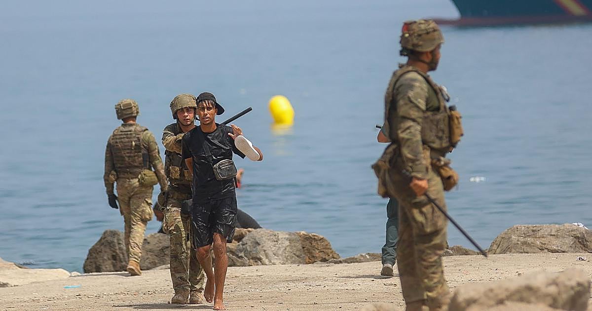 El Centro de Inteligencia de las Fuerzas Armadas avisó de un salto masivo tres días antes del de Ceuta