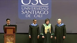 Milei recibe doctorado honoris causa en Administración de la Universidad Santiago de Cali
