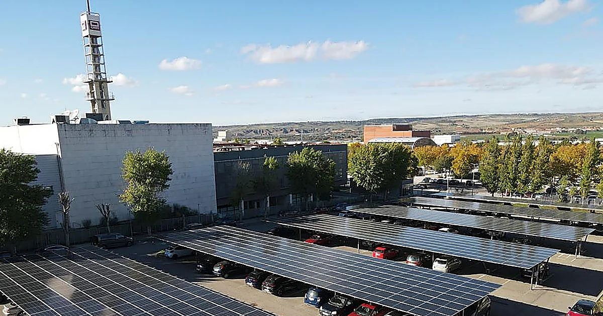 CMM licita la compra de 200 nuevos ordenadores por casi 230.000 euros para renovar sus equipos informáticos