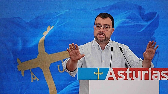 Barbón pide al Archivo Militar de Ávila documentos del primer proyecto de estatuto de autonomía de Asturias