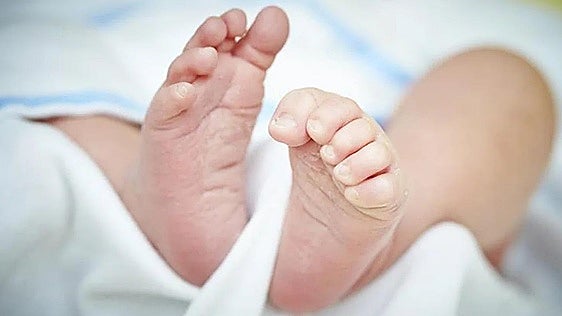 Cuatro detenidos en Murcia por estafa en la adopción ilegal de una niña de dos años