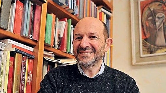 Maurizio Ambrosini: «Sánchez regulariza la inmigración silenciosa, pero la dramática, no»