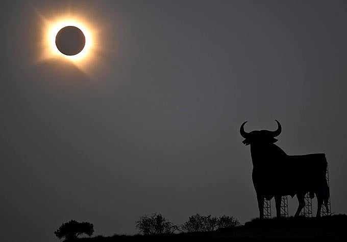 Vista del eclipse total desde San Asensio, en la Rioja