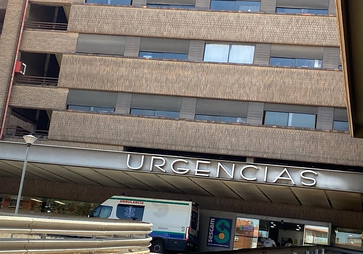 La mujer ha sido trasladada al Hospital Universitario de Albacete