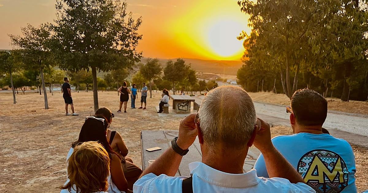 El eclipse enciende la emoción en la provincia de Córdoba: Lucena, Puente Genil, Priego o Cabra vibran con él