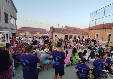Orquestas, DJ, charangas... la cotizada 'clave' para que suenen las fiestas