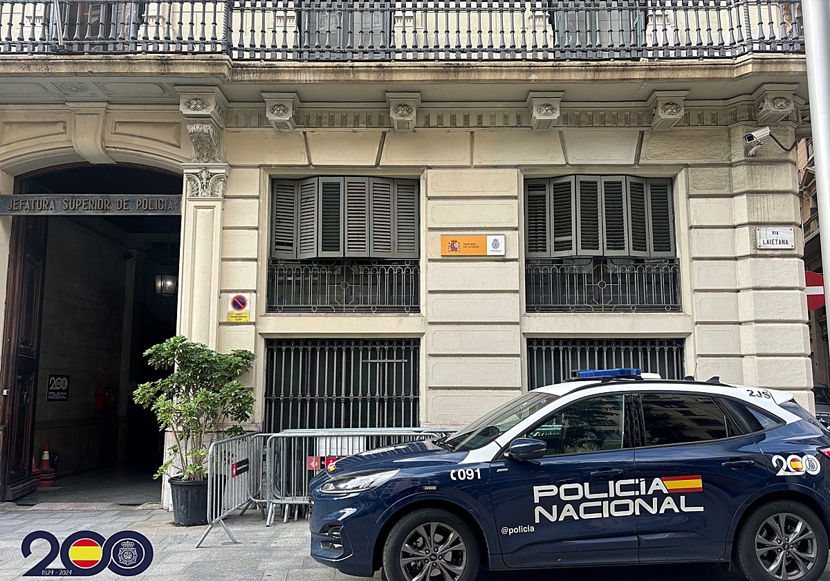 Exterior de la Jefatura de Vía Layetana.