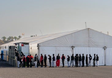 El Gobierno instalará carpas para que 1.500 solicitantes de asilo a cargo del Estado se queden en Ceuta