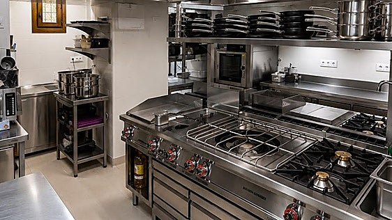 Puerta Sevilla reabre con revolución: cocina renovada integralmente y nuevo jefe para sus fogones