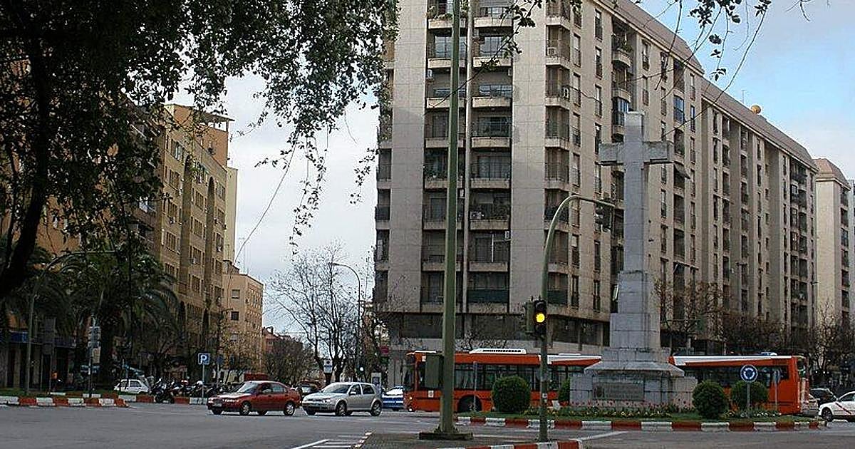 Extremadura blinda la Cruz de los Caídos de Cáceres frente a la orden del Gobierno de retirarla