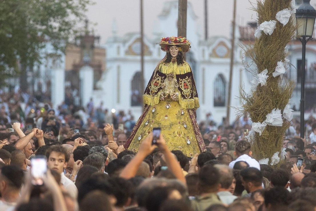 Así ha sido la llegada a Almonte de la Virgen del Rocío