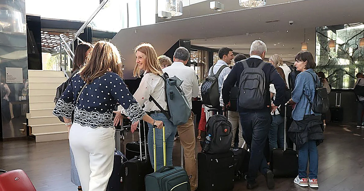 Las pernoctaciones en hoteles en Canarias crecen 7 veces más que la media nacional