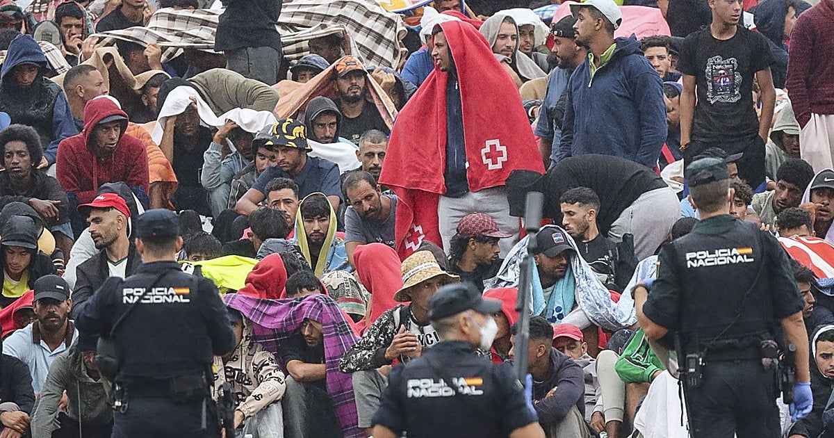 «Improvisación y caos» en la reagrupación de los inmigrantes de Ceuta