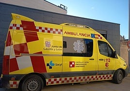 Tres heridos al empotrarse un coche contra una terraza en la provincia de León