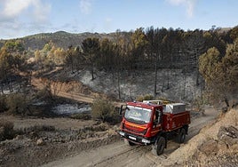 El millar de evacuados de Gàtova por el incendio de Segorbe, en espera para volver a casa