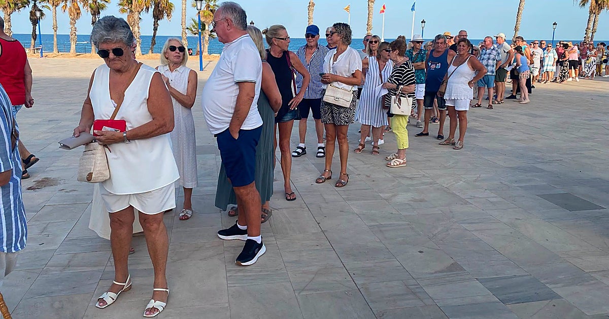 Una  colonia  británico-española de 30.000 vecinos busca la independencia en Orihuela