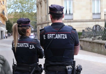 Una patrulla de la Ertzaintza.