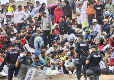 Sánchez convoca el Consejo de Seguridad Nacional para abordar ahora la llegada de los 80.000 inmigrantes