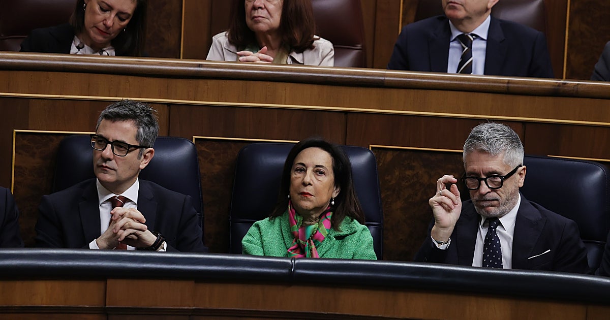 La guerra entre Marlaska y Robles empuja a Sánchez a dejar el mando único en manos del ministro de Política Territorial