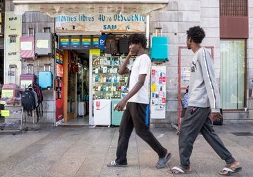 El CNI alertó el día antes a Interior del asalto de 180.000 inmigrantes a Ceuta