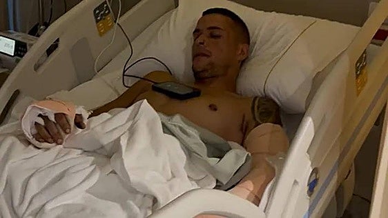 La familia de un catalán de 29 años pide ayuda para pagar 65.000 euros por una operación tras sufrir un accidente en Tailandia