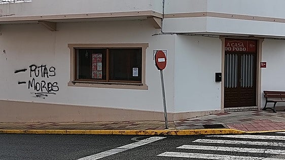 El PSdeG denuncia un nuevo ataque vandálico  en su sede de O Vicedo (Lugo)