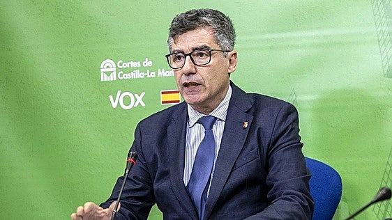 Vox arremete contra el PSOE por «condenar a la región» con impuestos récord y bajas pensiones