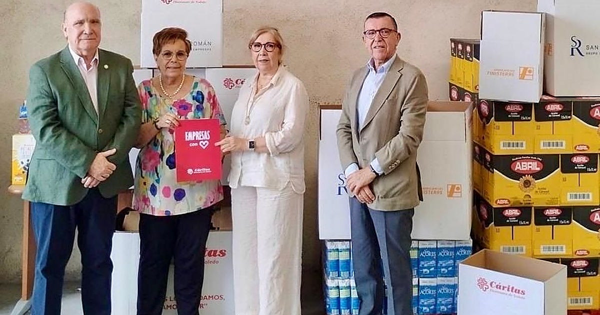 San Román dona a Cáritas 2.000 envases de cartón para el servicio de reparto de alimentos