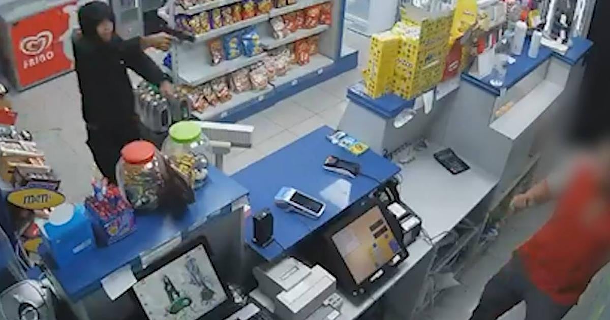 Detienen a tres jóvenes, dos de ellos menores de edad, por atracar tres veces la misma gasolinera en Murcia
