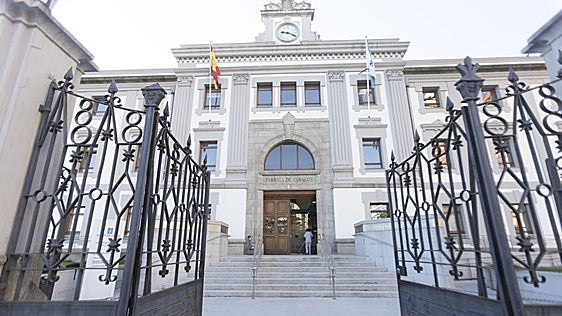 La Justicia mantiene bloqueadas las cuentas del investigado por el alijo de A Pobra