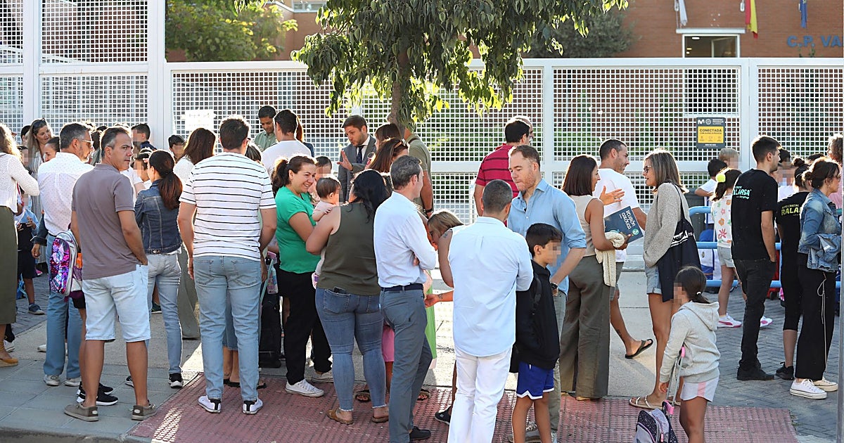 Acamafan denuncia que las ayudas escolares «excluyen de facto» a muchas familias