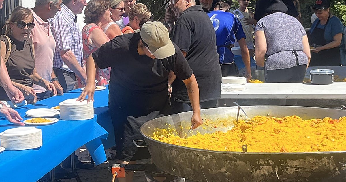 Corral de Almaguer se sienta a la mesa para disfrutar de una paella y despedir sus fiestas