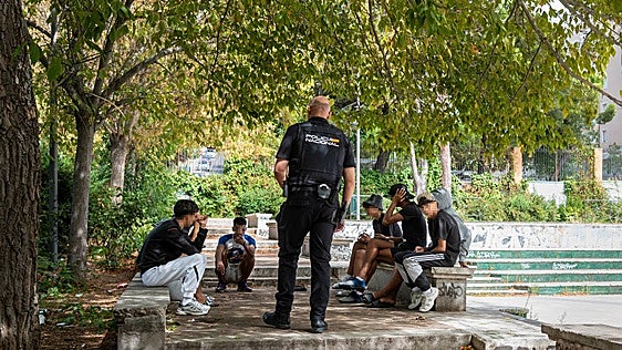 Un falso mena de 24 años, procesado por violar a una menor en un parque de Hortaleza