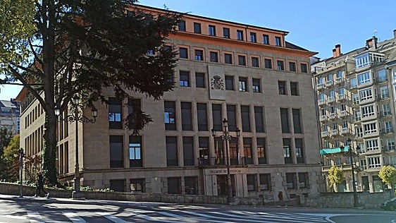 Tres detenidos por una supuesta violación con sumisión química en un local de Orense
