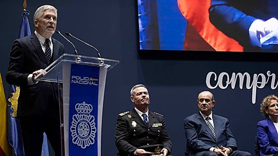 El Gobierno habla de «complot judicial», desacredita el informe policial y cubre al director de la Policía que exculpa a Rabat