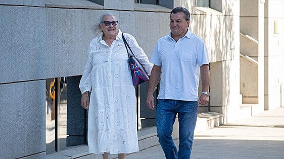 El juez Pedraz pide al conductor de Carmen Pano los WhatsApp con la abogada de Koldo García para aclarar si les ofreció cobrar por callar