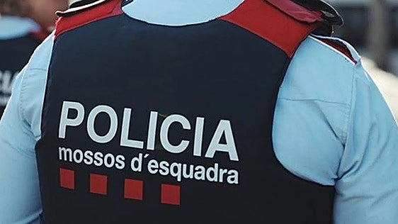La mujer detenida en relación al bebé hallado muerto en Sant Adrià (Barcelona) es la madre