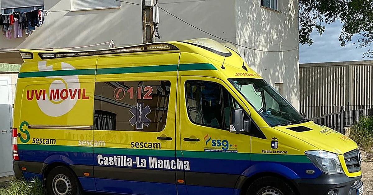 Un trabajador de 45 años, herido tras caer dos metros desde un tejado en Tomelloso
