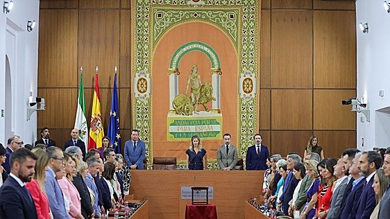 La actividad vuelve al Parlamento andaluz con la comparecencia de seis consejeros