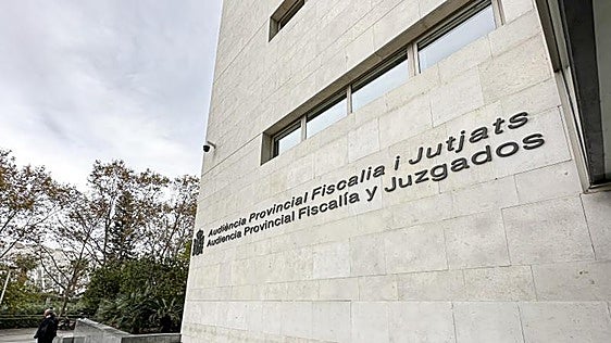 Piden 30 años de cárcel para un octogenario acusado de abusar sexualmente de sus cinco nietos