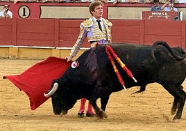 Cabra vive un festín de orejas, temple y empaque en su Feria taurina