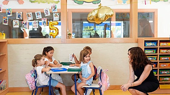 Plan millonario para mitigar el calor en las aulas de Madrid: 1.200 millones en 1.400 centros