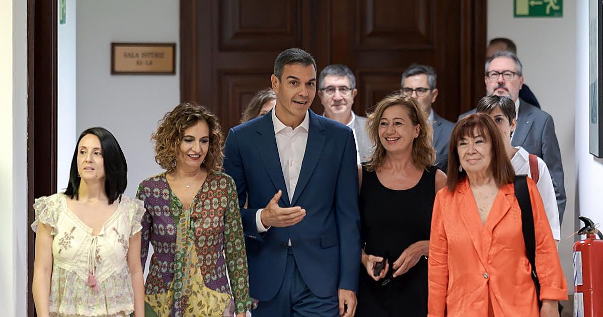 Sánchez se aferra al avance de la ultraderecha para escapar de Ceuta