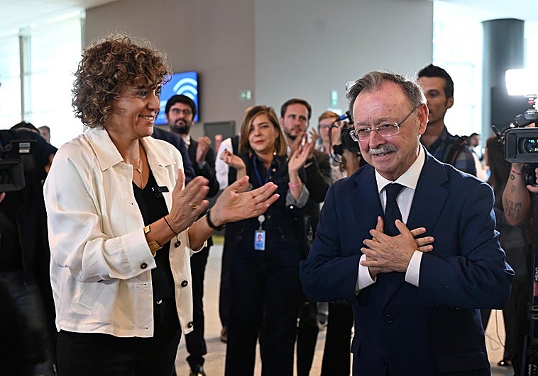 Vivas recibe el apoyo claro de la Comisión Europea pero no logra que señalen a Marruecos como responsable de la crisis