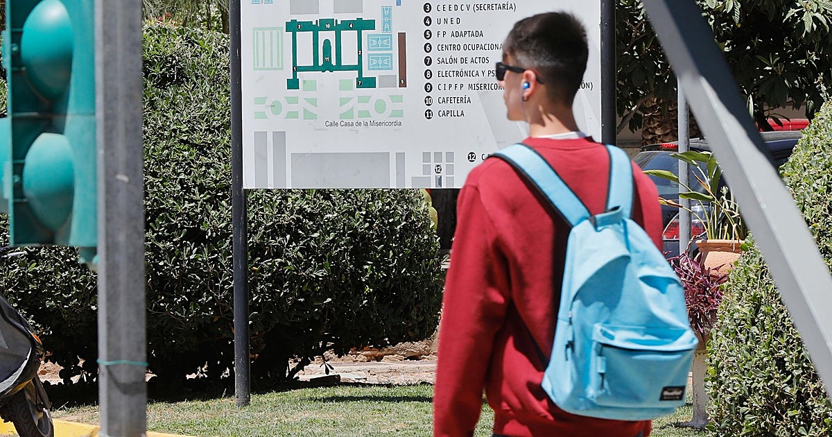 El batacazo valenciano en PISA no sorprende: «Con un bilingüismo mal llevado tienes problemas competenciales»